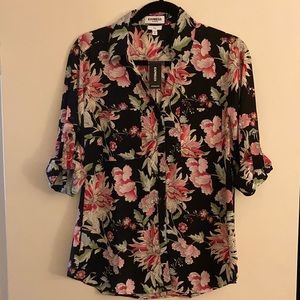 NWT Express Floral Print Portofino Slim Blouse